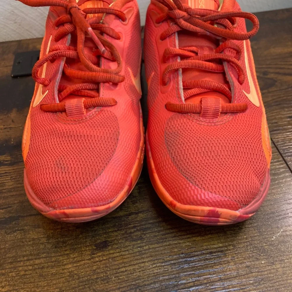 Nike IsoFly GS Size 2.5Y Team Orange Basketball Shoes FN4384-800 Youth Boys